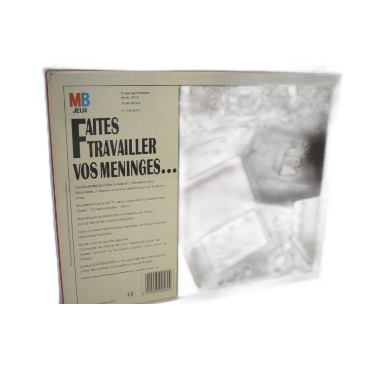 Scattergories MB Jeux - Jeu de Culture Générale 2-6 Joueurs - 12 ans -
