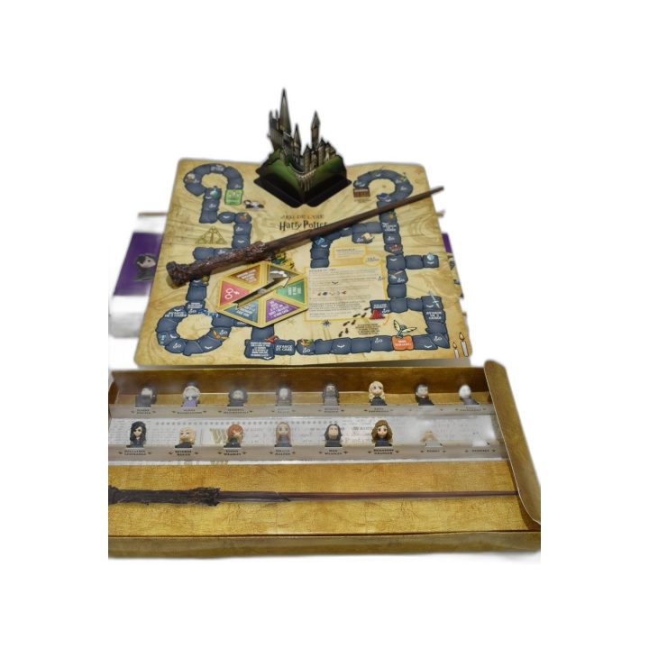 Harry Potter Wizzis Boîte Collector Jeu de l'Oie + Baguette - Wizardin