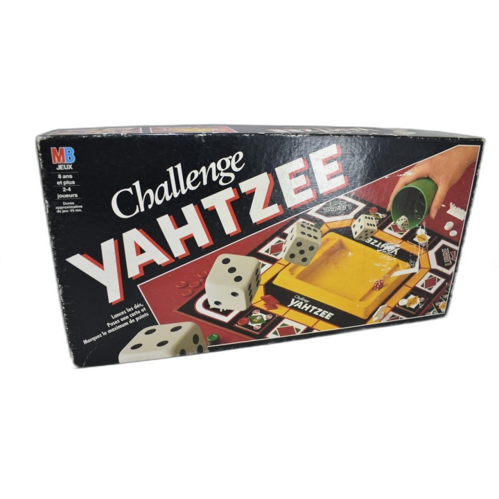 Challenge Yahtzee - MB Jeux - Jeu de Dés Stratégie 2-4 Joueurs - 8 ans