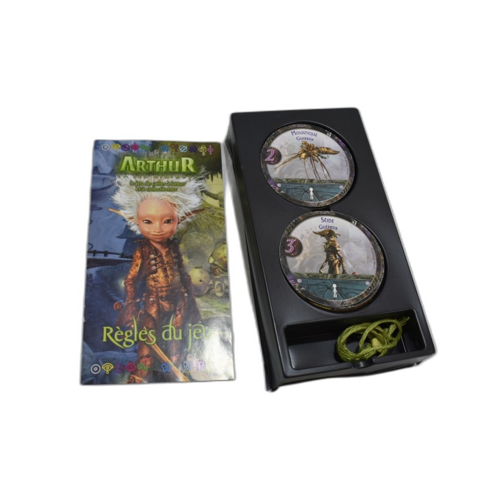 Arthur et les Minimoys Le Village des Minimoys - Jeu Cartes à Lancer C