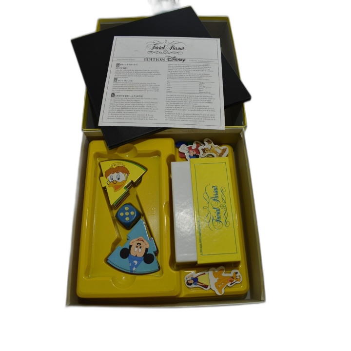 Trivial Pursuit Édition Disney - Parker - Quiz 2-36 Joueurs - 6 ans+ -