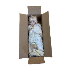 Poupée Ange Porcelaine Blonde Robe Blanche Décor Strass -
