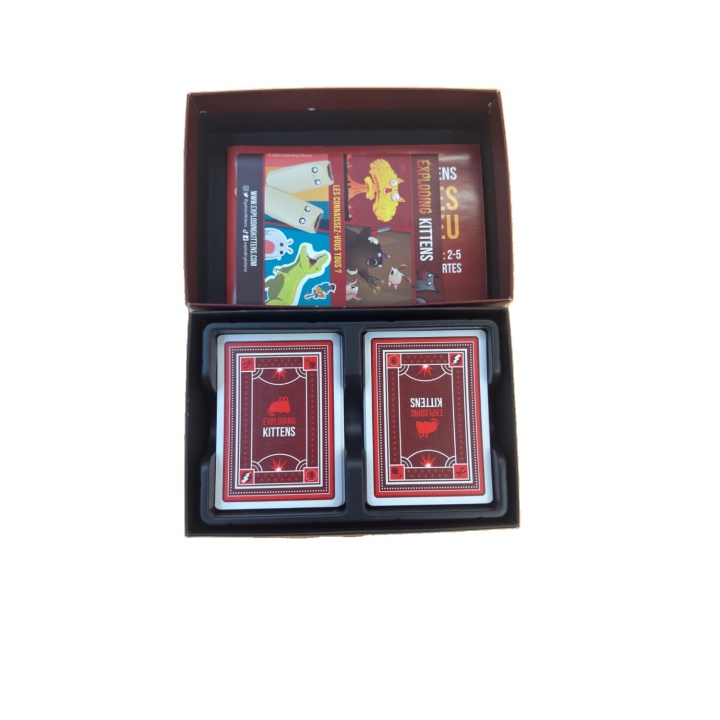 Exploding Kittens - Asmodee - Jeu de cartes 7 ans 2-5 joueurs -