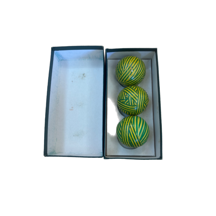 The Oddball Juggling Kit - 3 Balles Jonglage Vintage