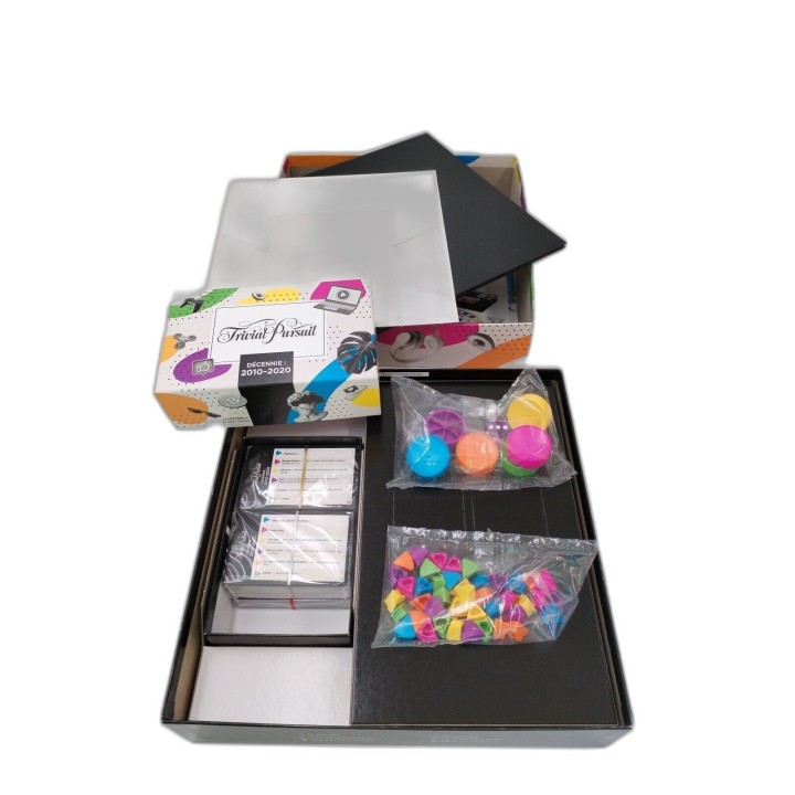 Trivial Pursuit Décennie 2010-2020 - Hasbro Gaming - Quiz 2-6 Joueurs 