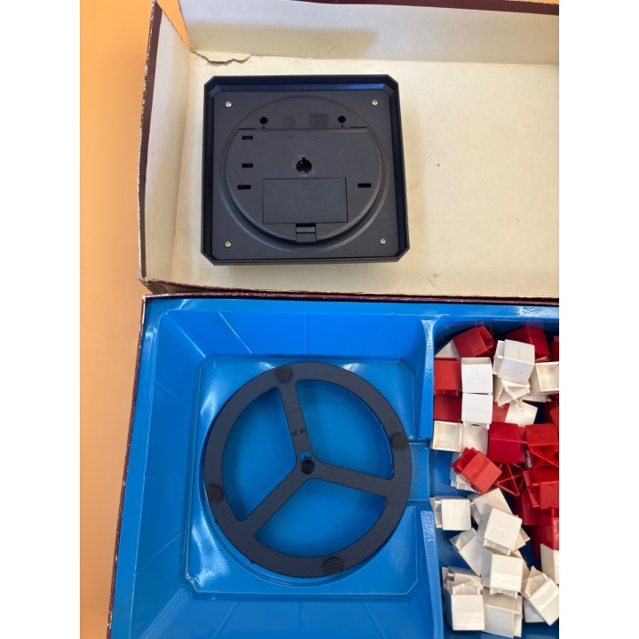Quatro Computer - MB Electronics - Jeu électronique stratégie 8