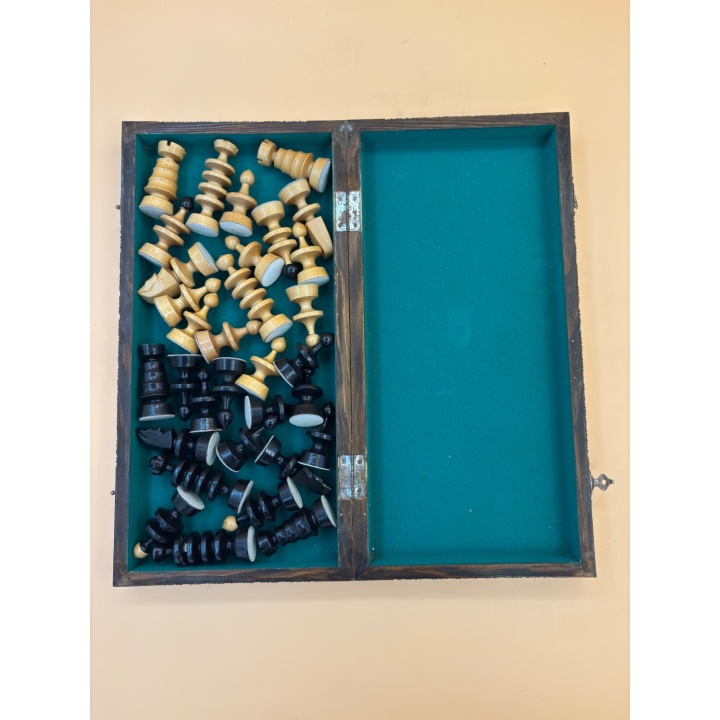 Jeu d'Échecs Bois Vintage - Plateau Pliable et Pièces Tournées