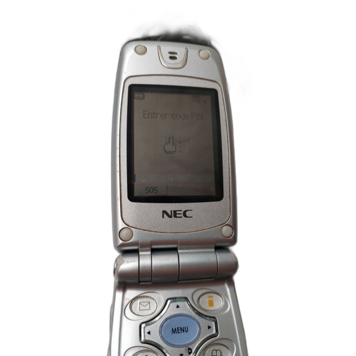 Téléphone Portable à Clapet NEC 223i Vintage Années 2000 - Avec Charge