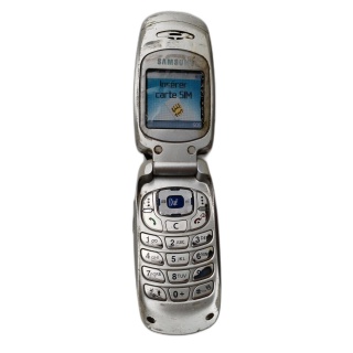 Téléphone Portable à Clapet Samsung Années 2000 - Rétro Y2K - Fonction