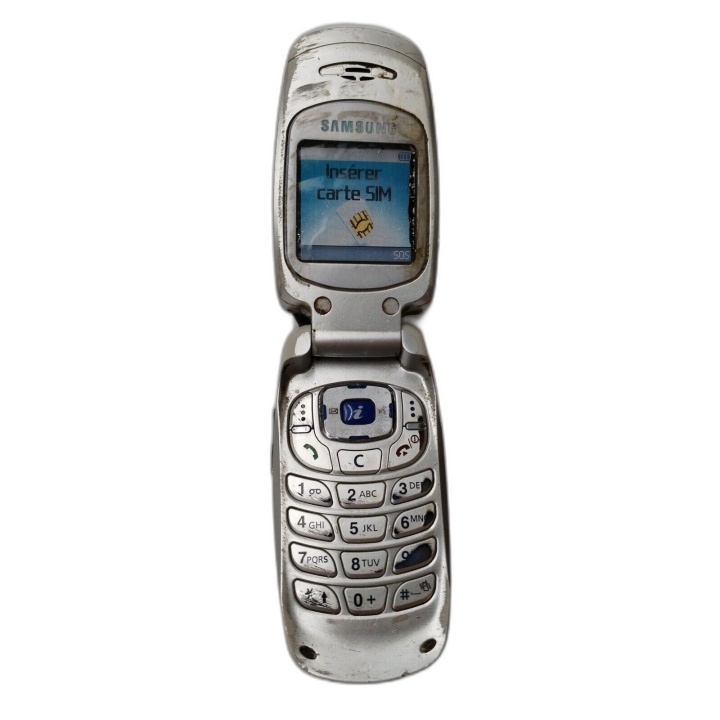 Téléphone Portable à Clapet Samsung Années 2000 - Rétro Y2K - Fonction