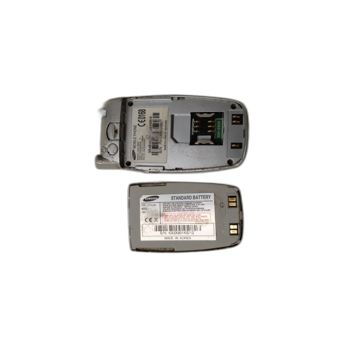 Téléphone Portable à Clapet Samsung Années 2000 - Rétro Y2K - Fonction