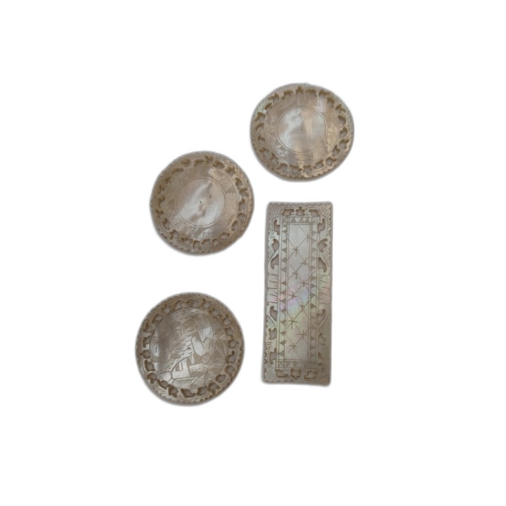 Lot 4 Jetons Nacre Sculptée Chinois - 3 Ronds Ø2,7cm + 1 Plaquette 4,4