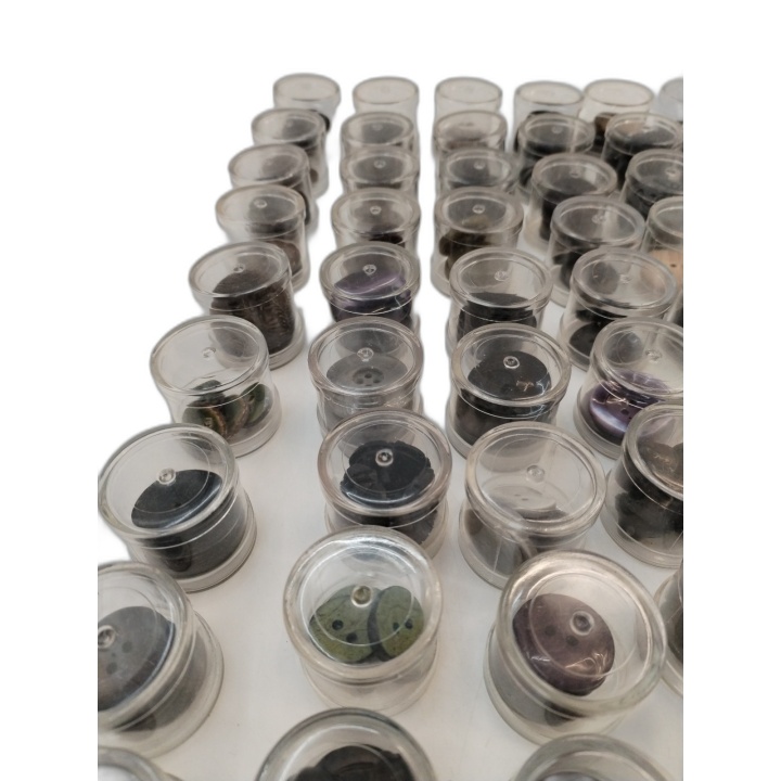 Lot +400 Boutons Couture 124 Boîtes Mercerie - Neuf Jamais Ouvert - Cr