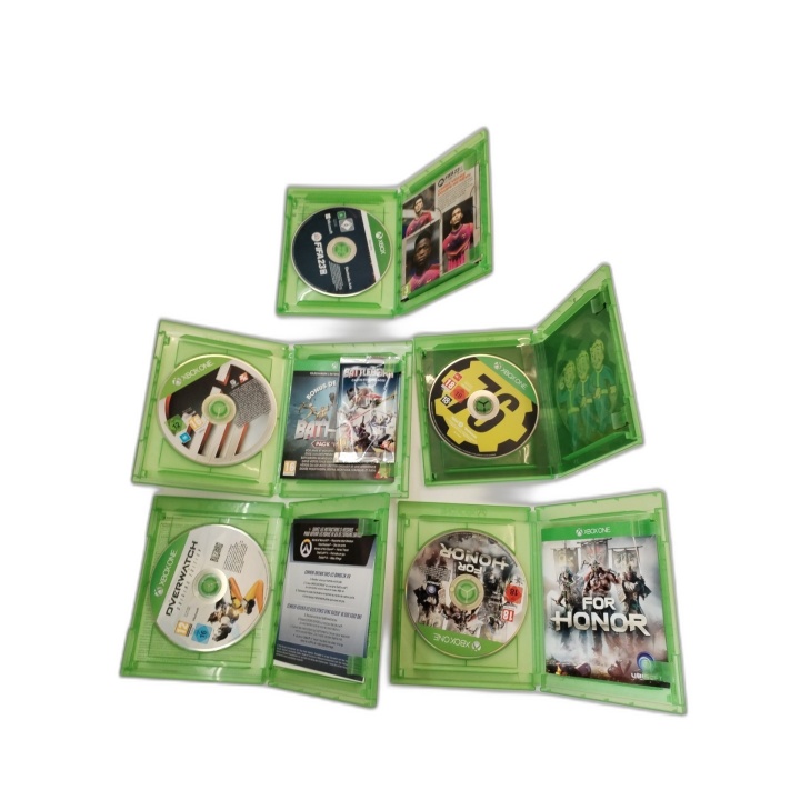 Lot 5 Jeux Xbox One - FIFA 23, Fallout 76, Overwatch, Battleborn, For