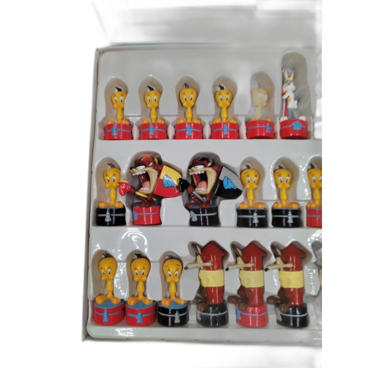 Looney Tunes 3-D Chess Game - Jeu d'Échecs 3D Figurines Bugs Bunny Taz