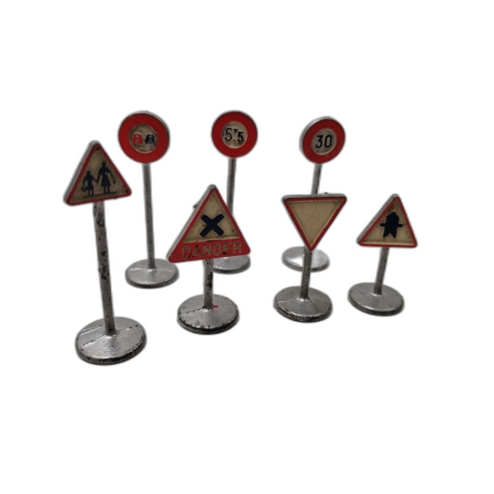 Lot 7 Panneaux Routiers Miniatures Vintage Métal - Accessoires Circuit