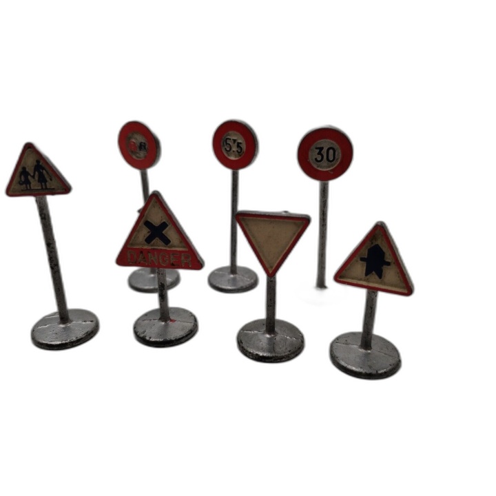 Lot 7 Panneaux Routiers Miniatures Vintage Métal - Accessoires Circuit